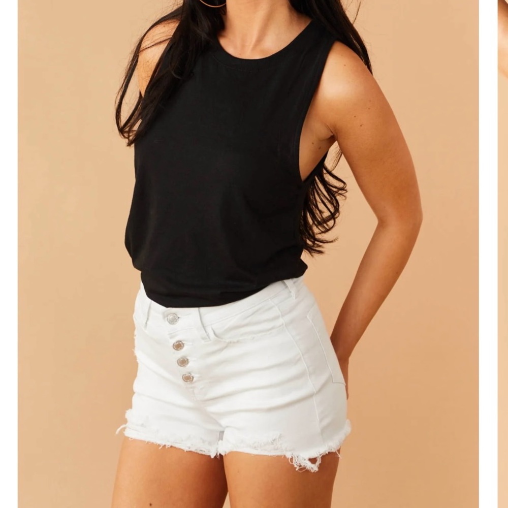 NWT Vervet White High Rise Button Fly Distressed Denim Shorts